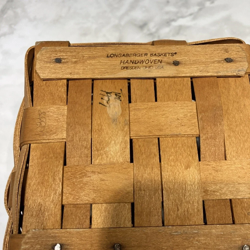 Longaberger 1977 Kleenex Tissue Box Brown With Wood Lid Vintage